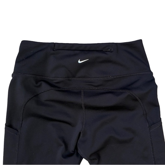 NIKE DriFit Epic LUX black Capri Leggings women’s size medium - side pockets - Picture 11 of 17